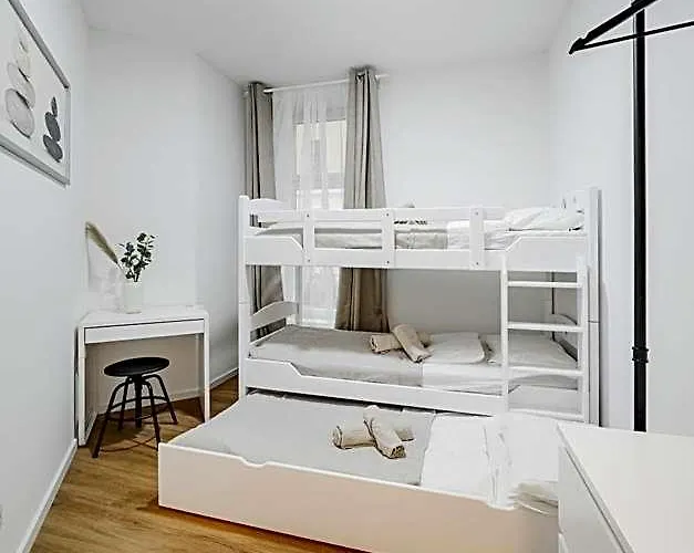 By Home2 Hostel Wien